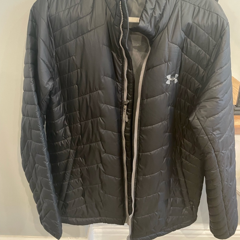 Underarmor light weight quilted jacket